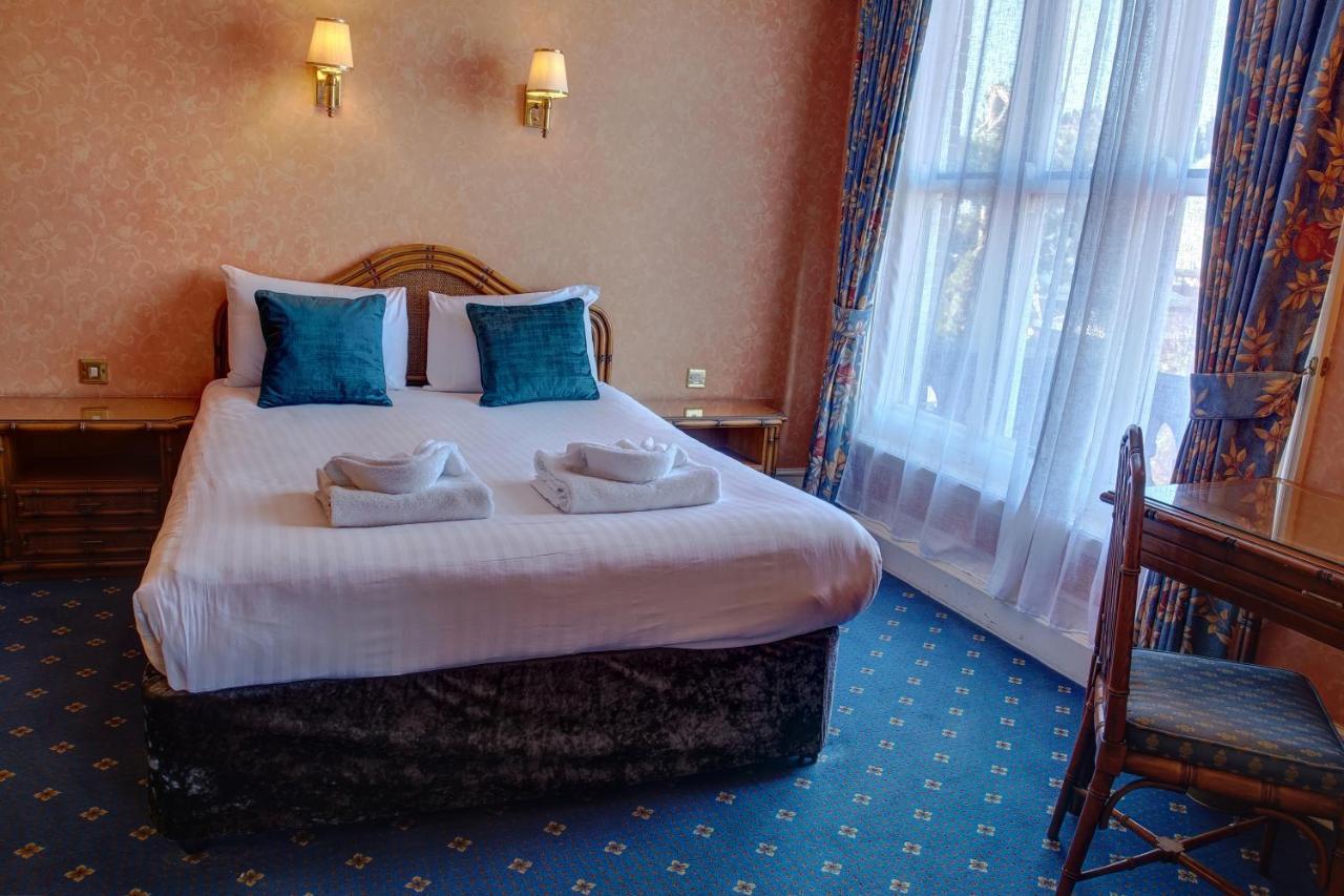 The Orwell Hotel Felixstowe Bagian luar foto