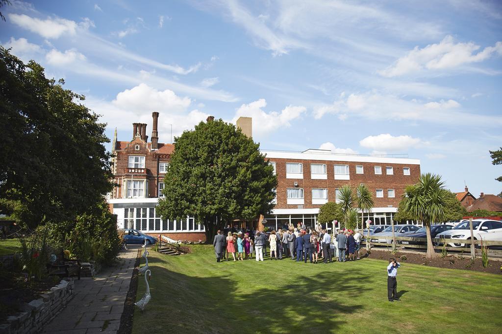 The Orwell Hotel Felixstowe Bagian luar foto