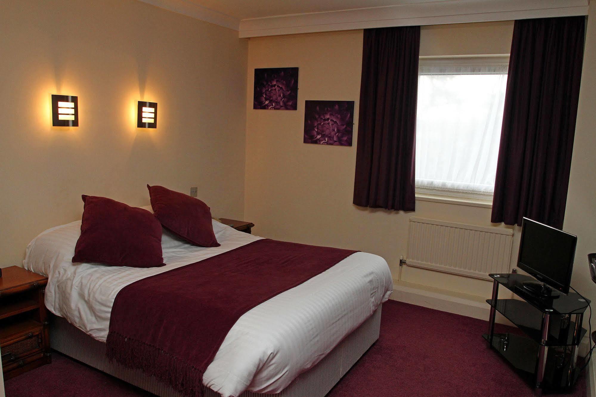 The Orwell Hotel Felixstowe Bagian luar foto