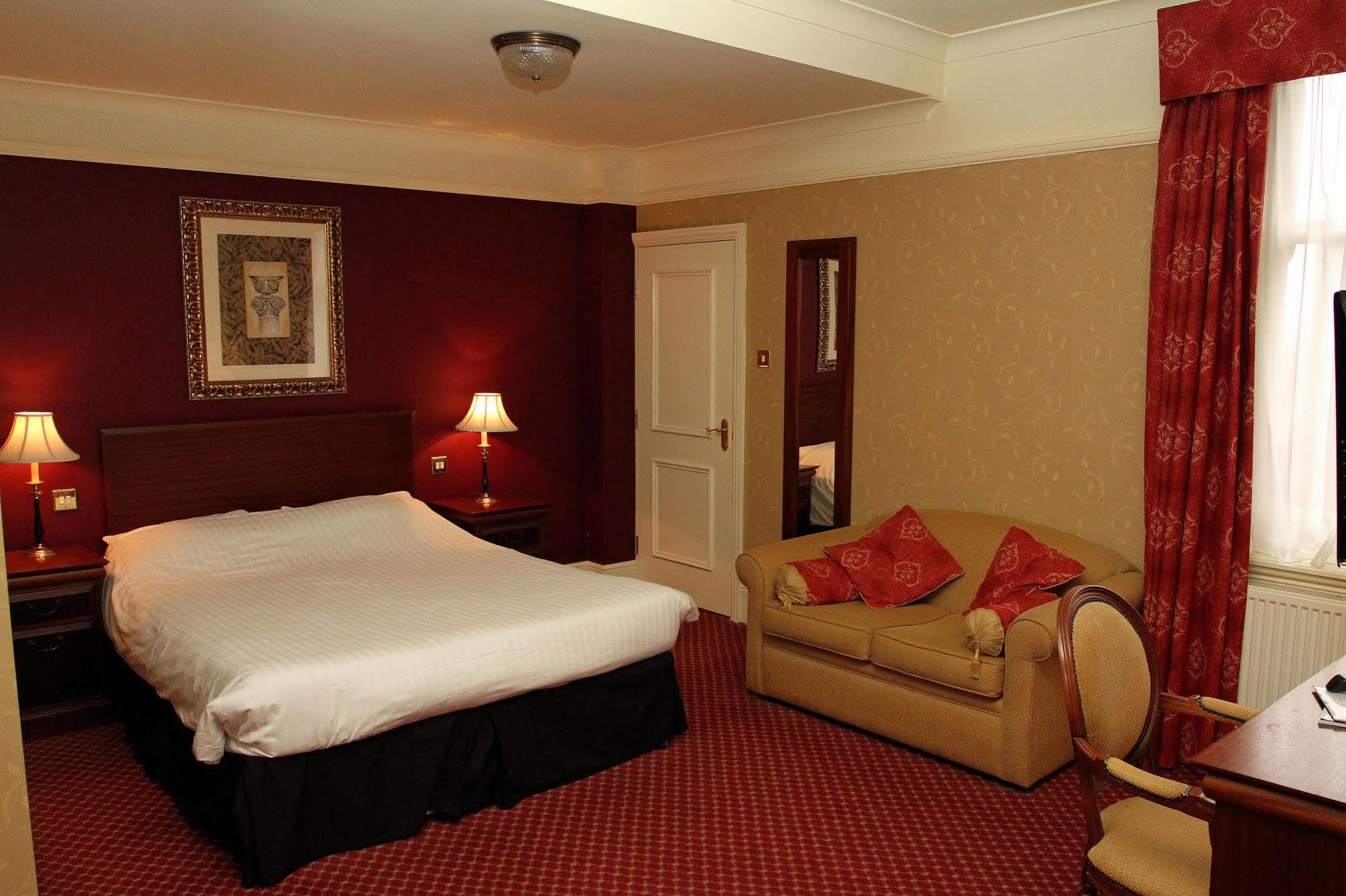 The Orwell Hotel Felixstowe Bagian luar foto